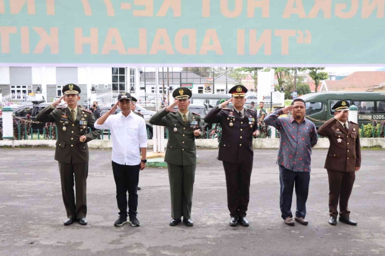 Dok Makodim 0205/TK tanggal 30092022Ziarah Nasional HUT Ke 77 TNI Tahun 2022Di Taman Makam Pahlawan Kabanjahe 