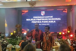 Gubernur DKI Jakarta Anies Baswedan dikukuhkan menjadi anggota Ormas Pemuda Pancasila, Sumber : kompas.com