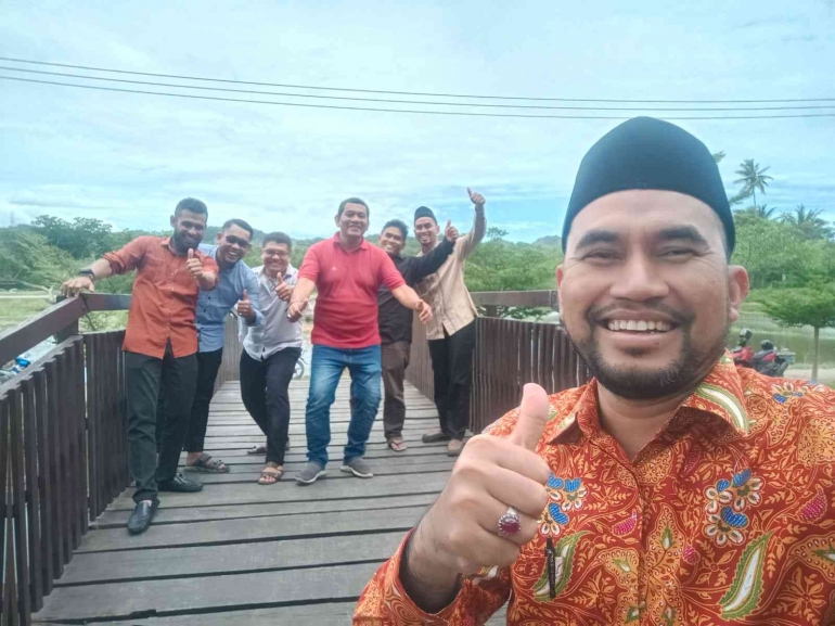 Suasana gembira menyambut kembalinya Air Asia Sumber: WAG Pelaku Wisata Aceh