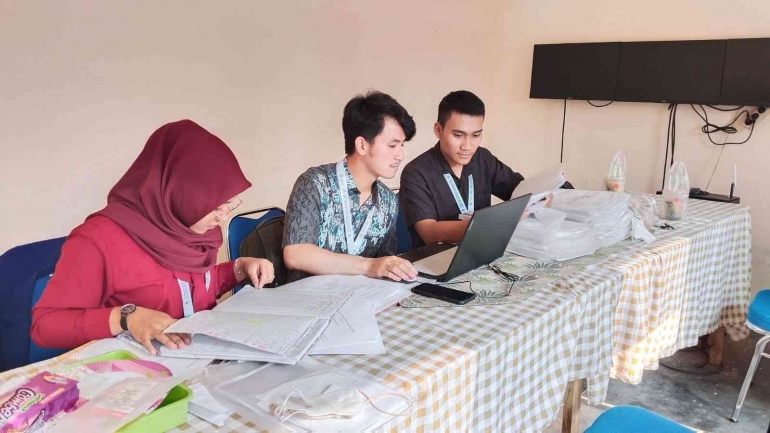 Pendampingan Administrasi Pertanahan Desa Talok oleh Mahasiswa MBKM BKP Membangun Desa Universitas Negeri Malang/dokpri