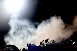 Pelepasan Gas Air Mata yang Dilakukan Oleh Aparat di Stadion Kanjuruhan 9/10/22 Sumber:https://surabaya.kompas.com/