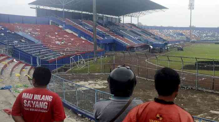 Stadion Kanjuruhan setelah kerusuhan|dok. AP Photo/Hendra Permana, dimuat detik.com