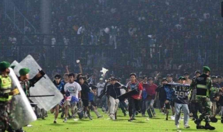 Wajah kelam sepak bola Indonesia (sumber foto: detiknews.com)