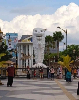 Patung Merlion di kawasan sumber wangi, Kota Madiun (dokpri by IYeeS) 
