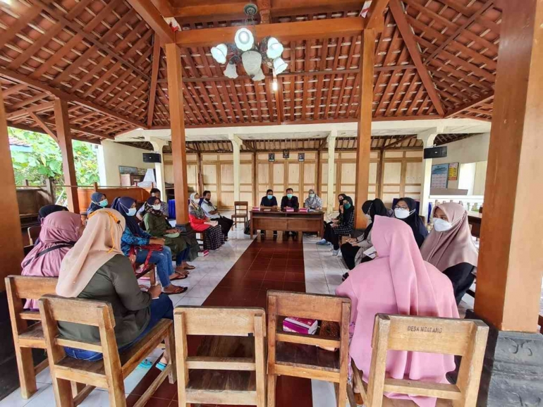 Pemberdayaan Desa Ngalang Melalui Program Riset Desa dan MBKM oleh Dosen Universitas Ahmad Dahlan (UAD) (Foto: Istimewa)