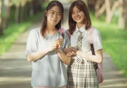 Yunyoung (kanan) dan ibunya (kiri) (sumber: Chatnews)