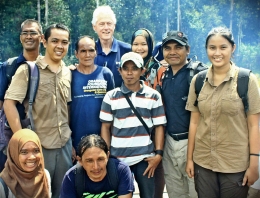 Team Leader kunjungan Presiden Bill Clinton (AS). Dokumentasi pribadi