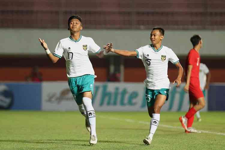 Selebrasi gol striker timnas U-16 Indonesia Muhammad Nabil Asyura (kiri). Terkini skuad U-17 petik kemenangan atas Palestina: Dok PSSI via Kompas.com