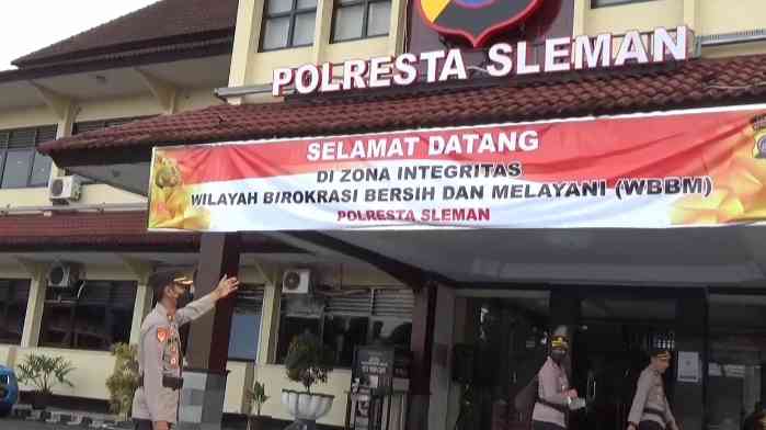 POLRESTA SLEMAN POLRESTA SLEMAN