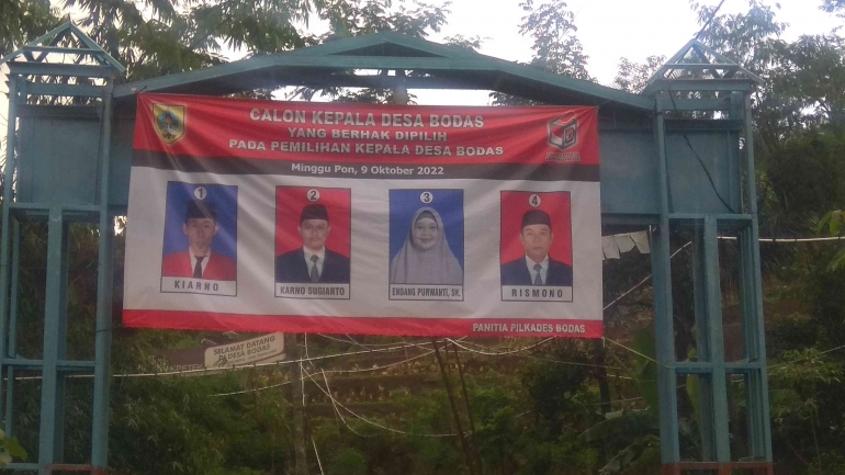 Gambar Calon Kepala Desa Bodas Kecamatan Watukumpul Kabupaten Pemalang Digapura Desa Bodas (Foto : Istimewa)