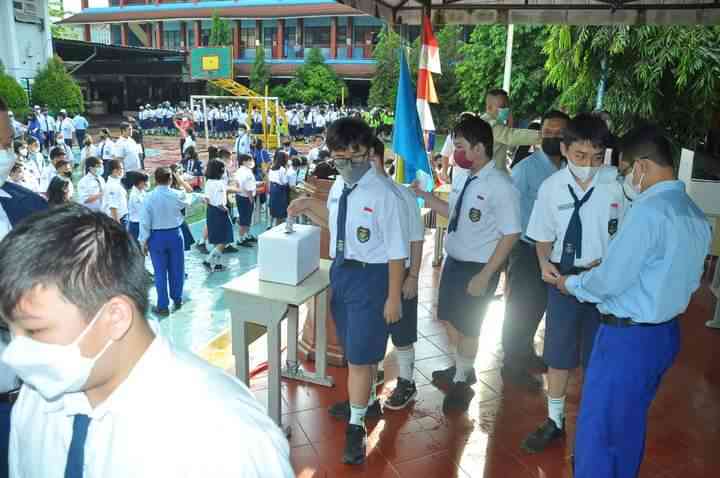 Suasana Pemilihan Ketua dan Wakil Ketua OSIS SMP Xaverius 1 Palembang. Dok. FB SMP Xaverius 1 Palembang