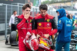 Charles Leclerc (kiri) dan Carlos Sainz (kanan) (autosport)