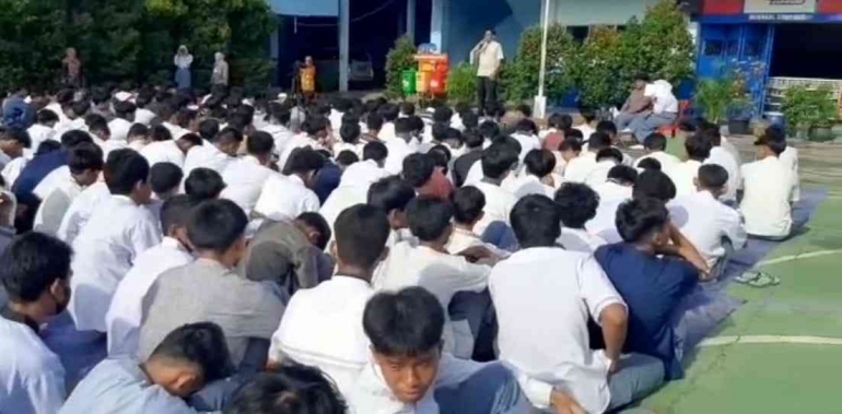 Pembukaan acara maulid nabi oleh Kepala Sekolah Tanjung Priok 1 (Dokpri)