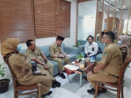 Foto : Diskusi Bersama Antara Ketua BAI DPD Jatim dan Kabag Hukum, Kasi Bapenda dan Para Staf Pemda Banyuwangi. (dokpri)