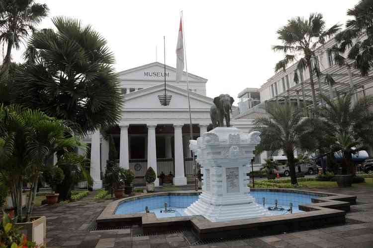 Tampak Muka Museum Nasional, di kawasan Medan Merdeka, Jakarta Pusat (Foto: Kompas.com)
