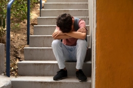 Ilustrasi remaja depresi (Sumber: Freepik via kompas.com)