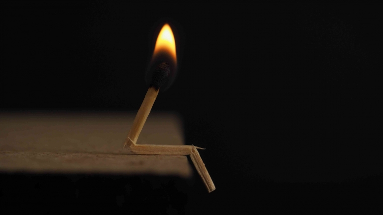 Batang Korek Api (Sumber foto oleh Sebastian Srensen via Pexels.com) 