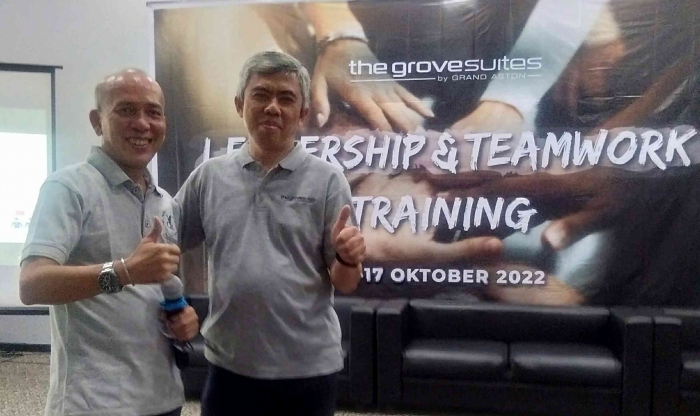 Bersama Motivator Mr. Chairul Razak (foto hanif ahmad)