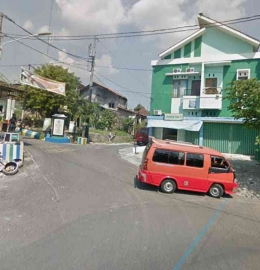 letak rumah Noni sudut perempatan antara Jl. Subali Makam dan Jl. Subali IX. / sumber dari google maps