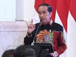 Beberapa waktu yang lalu presiden Jokowi di tuduh soal penggunaan Ijazah Palsu oleh para penuduh dan pembencinya, Sumber : detik.com