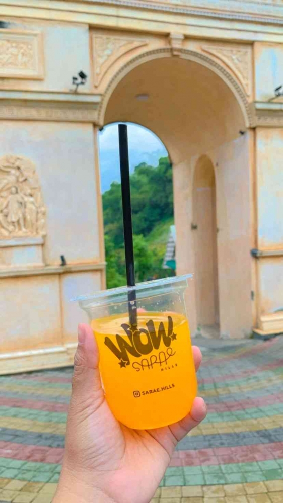 Welcome Drink at Sarae Hills (photo by @chintaniadls)