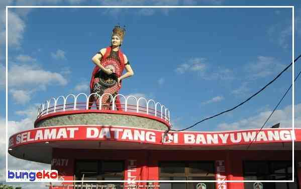 Foto Patung Gandrung di kawasan wisata Watudodol, Banyuwangi. |Foto: Dokumentasi pribadi