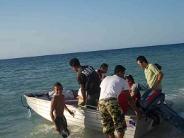 Pelayanan kesehatan keliling Pulau Wetar (dok pribadi)