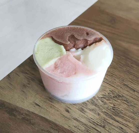 es puter Tjanang rasa kombinasi