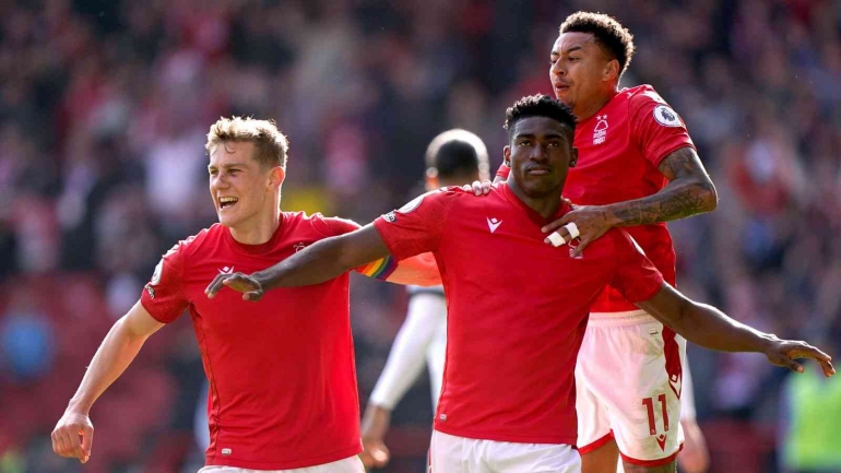 Liverpool harus mengakui keunggulan Nottingham Forest berkat satu gol mantan pemainnya, Taiwo Awoniyi (Foto Skysports). 