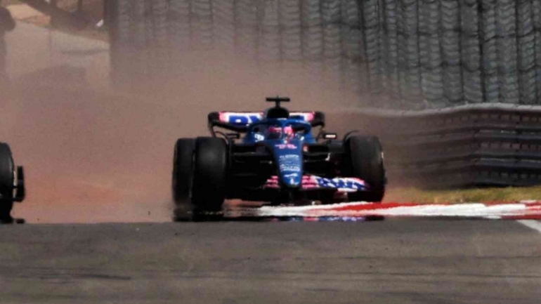 Alonso 'landing' at COTA (Getty Images)