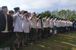 ilustrasi: Apel Hari Santri Nasional (HSN) dilaksanakan di kompleks Pondok Pesantren Tebuireng, Jombang, Jawa Timur, Sabtu (22/10/2022).(Foto: KOMPAS.COM/MOH. SYAFIÍ) 