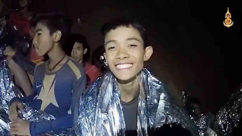 Foto asli dari anak anak dan remaja yang terjebak di dalam gua, Sumber: BBC