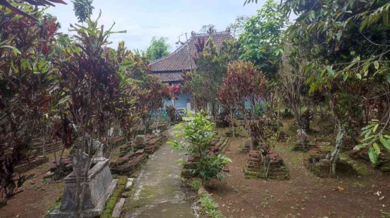 Area luar Makam Pangeran Benowo (27-10-2022) Dokpri