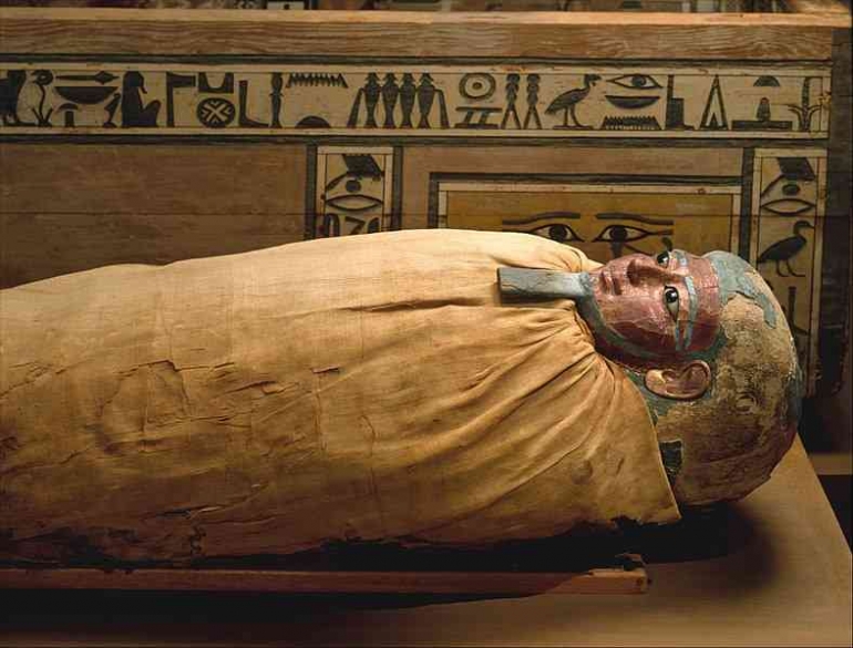 Mumi Ukhhotep, putra Hedjpu (Sumber: Wikimedia Commons)