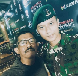 Penulis bersama AHY saat masih TNI aktif. Sumber: DokPri