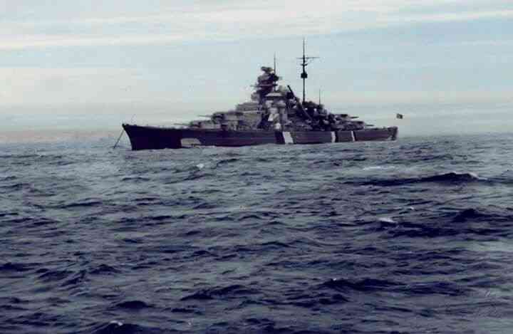 Legenda Kriegsmarine DKMS Bismarck