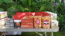 Cemilan dan produk oleh-oleh  khas Desa Wisata Hijau Bilibante I Sumber Foto : dokumen pribadi