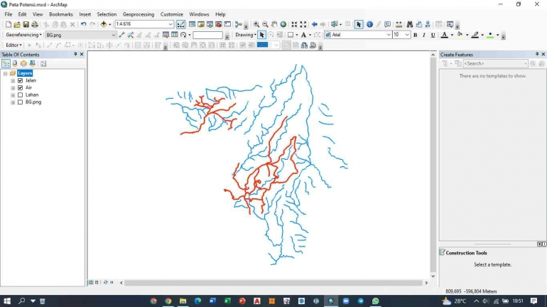 Progres Pembuatan Peta Potensi Desa Botoputih dengan Software ArcGIS (Dokumentasi Pribadi, 2022)