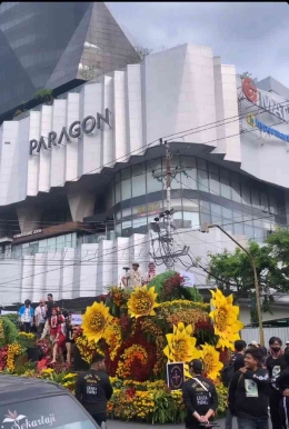 salah satu partisipan Semarang Flower Festival