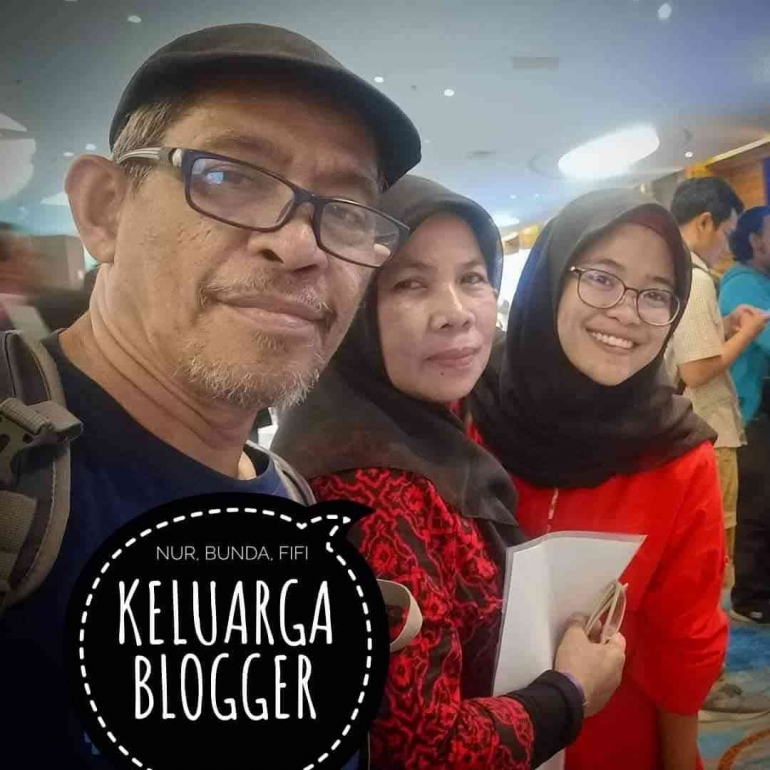 Keluarga Blogger sekaligus Kompasianer (foto dok Nur Terbit)