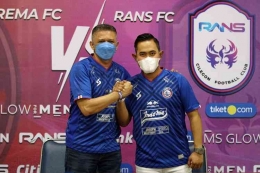 Iwan Budianto (kiri) dan Gilang Widya Pramana (Sumber foto: Dok Arema FC)