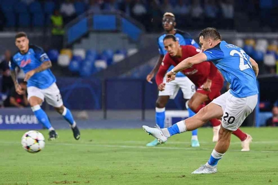Napoli kala menghadapi Liverpool di matchday pertama UCL 2022/2023. (uefa.com)