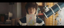 (Foto dari Youtube Hybe Labels- Music Video Jin The Astronaut)