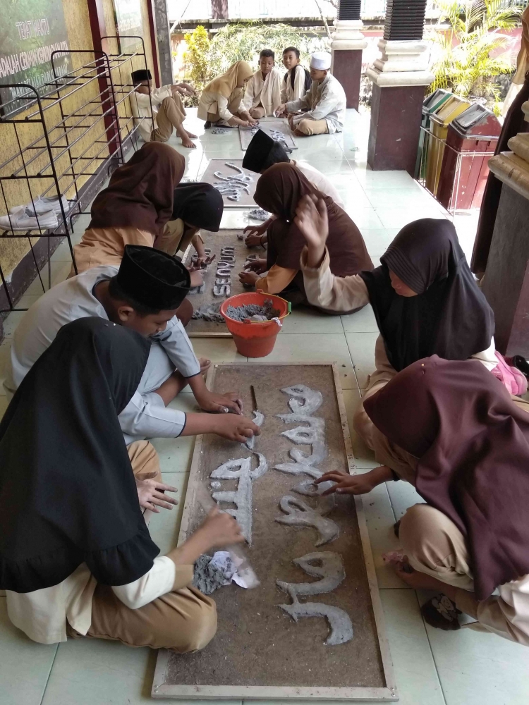 limbah-kertas-sd-63626b2208a8b5576801e9c2.jpg