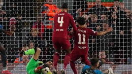 The Reds Liverpool menang 2-0 atas Napoli. Gol hasil tembakan Mohamed Salah dan Nunez (Foto Skysports). 