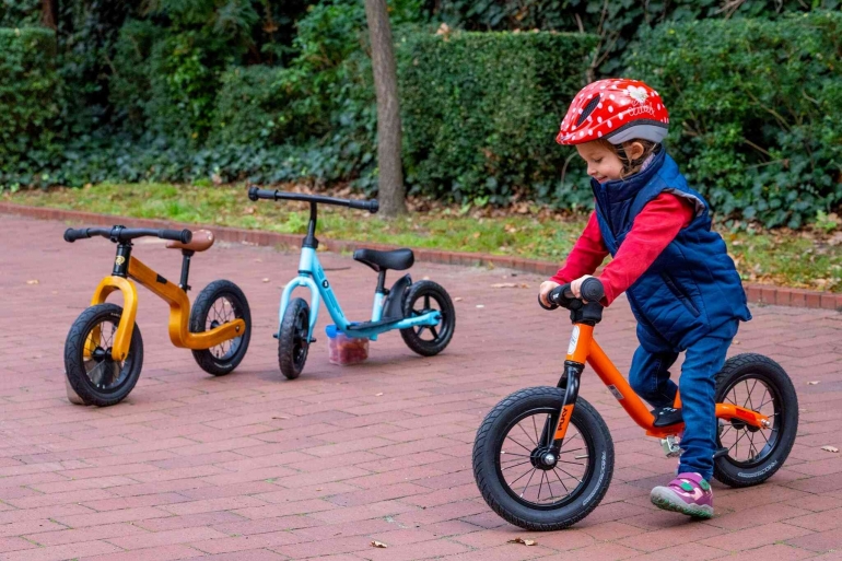 Manfaat belajar naik sepeda Laufrad bagi anak | foto: Test.de/ BergmannFoto—