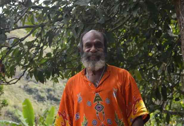 Matius Wenda, Kader Kesehatan di Kampung Dogoname, Jayawijaya, Papua (foto: Lex) 