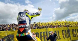 Kembali ke Yamaha tidak lantas membuat peforma Rossi kembali seperti dulu. Sumber: Motogp.com
