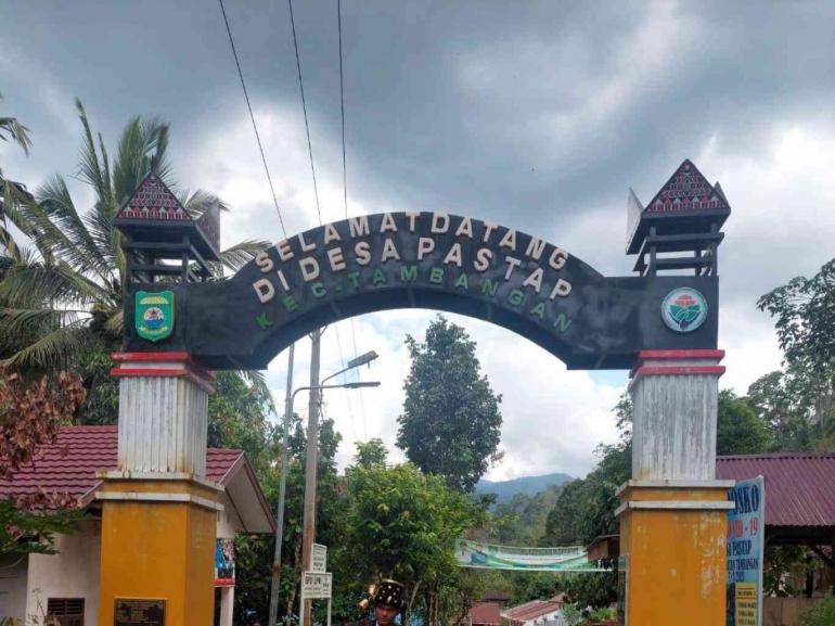 Gapura desa Pastap, Mandailing Natal, Sumatera Utara/jadesta.kemenparekraf.go.id