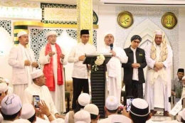 Anies diundang Habib Rizieq dalam pernikahan putrinya | foto: Istimewa via kumparan.com